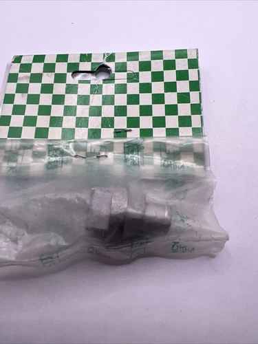 BMT Blitz BMT 070 Rear Belt Pulley Retainer 2250057 Vintage Rc Car Part - Image 2