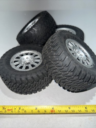 Short Course 4wd Stock Tires Wheels Used
