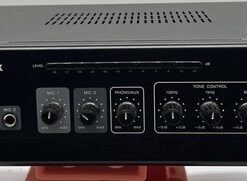 Radio Shack PA Amplifier 32-2054 40 Watt with Power Cord Amp Vintage Turns On