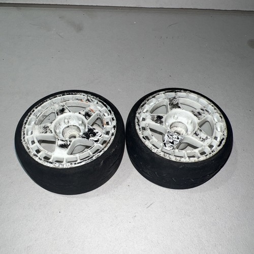 Vintage White HPI 5-Star Rubber Wheel