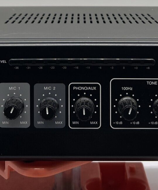 Radio Shack PA Amplifier 32-2054 40 Watt with Power Cord Amp Vintage Turns On