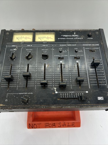 Vintage Realistic Mixer 32-1200A Stereo Audio DJ Mixing Console! Turns On