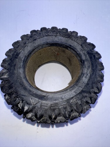 Schumacher Racing U6796 "Vee 4" 2.2 1/10 Truck Rear Tires (1) (Yellow)