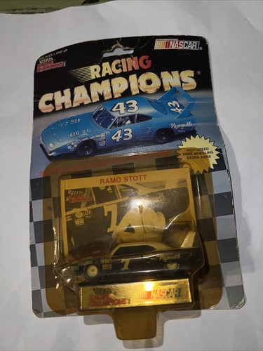 1991 Racing Champions Nascar 1:64 Scale Diecast #7 Ramo Stott Plymouth