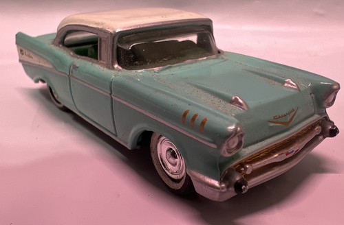 Johnny Lightning 1957 Chevy Bel Air 1999 Light Brown Made In China