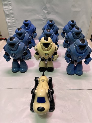 Space Robot & Robot Dog Lot (10) Greenbrier International (2019)