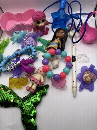 Kids Toy Lot Pocahontas Hello Kitty Lot