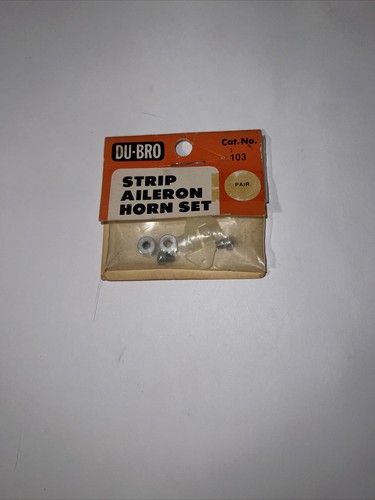 DU-BRO 103 Strip Aileron Horn Connector (2)
