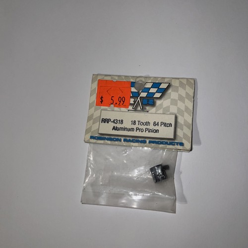 Robinson Racing "Aluminum Pro" 64P Pinion Gear (18T)