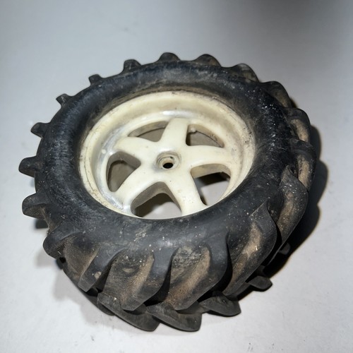 Traxxas Tmaxx single used Tire And wheel