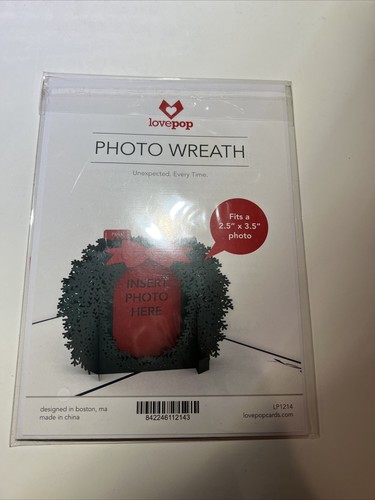 Photo Wreath by Love pop Seasons Greetings